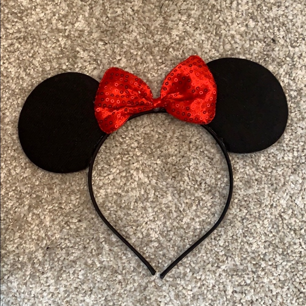 Minnie Mouse headband